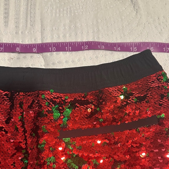 Chubbies Dual Tone Sequin Red and Green Christmas Shorts - Picture 7 of 8